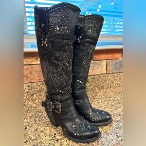 Black Star “Andromeda” black, tall studded boots